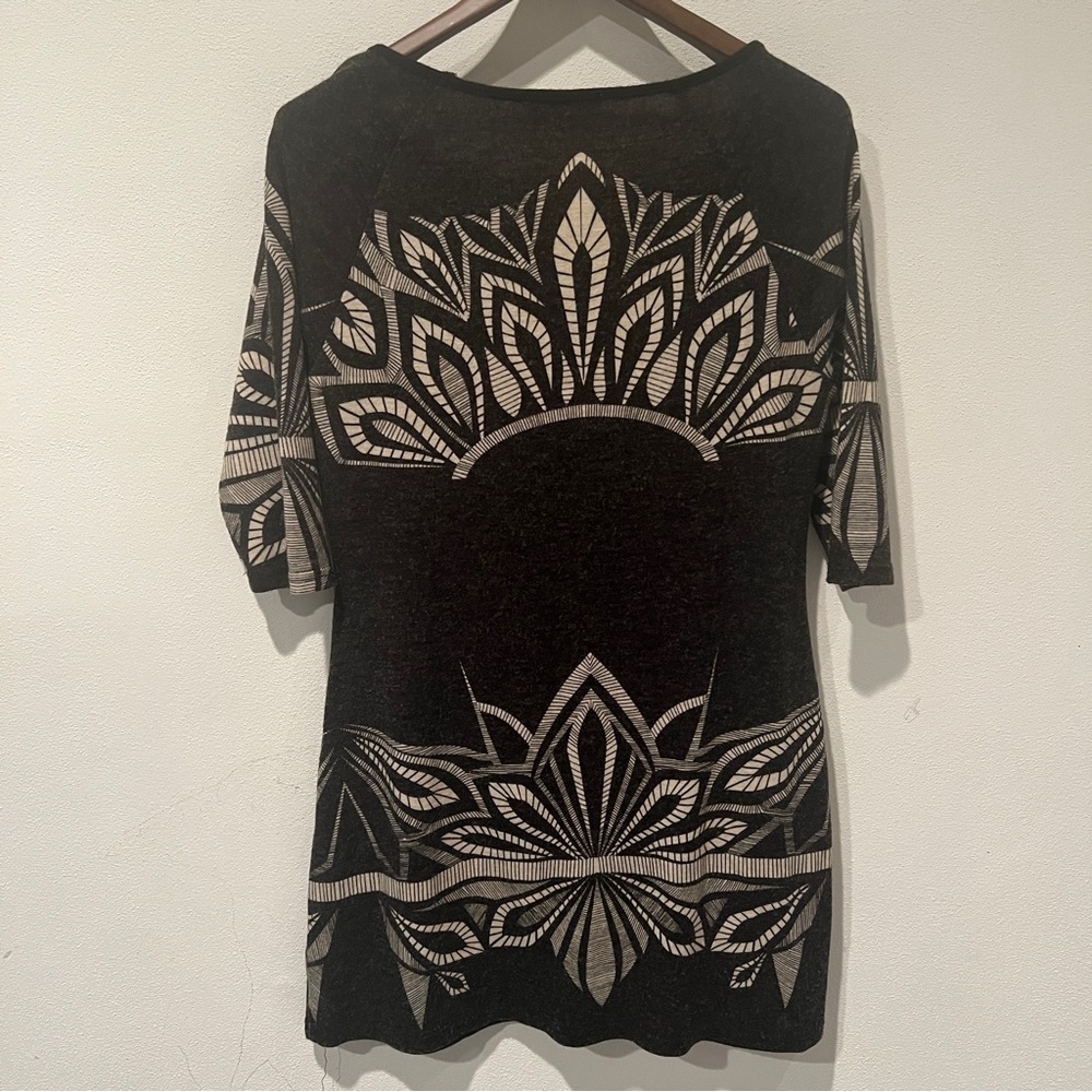 Vintage Anthropologie Aryah Half Sleeve Flower Petal Lightweight Sweater Dress - Picture 4 of 9